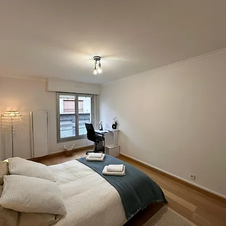 Cosy At Gates Of Paris Apartment